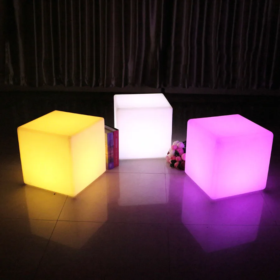 Outdoor LED Iluminado Cube Cadeira, Bar Light, Decoração de Festa de Casamento, Móveis de fezes brilhantes, Bateria AAA, 1Pc