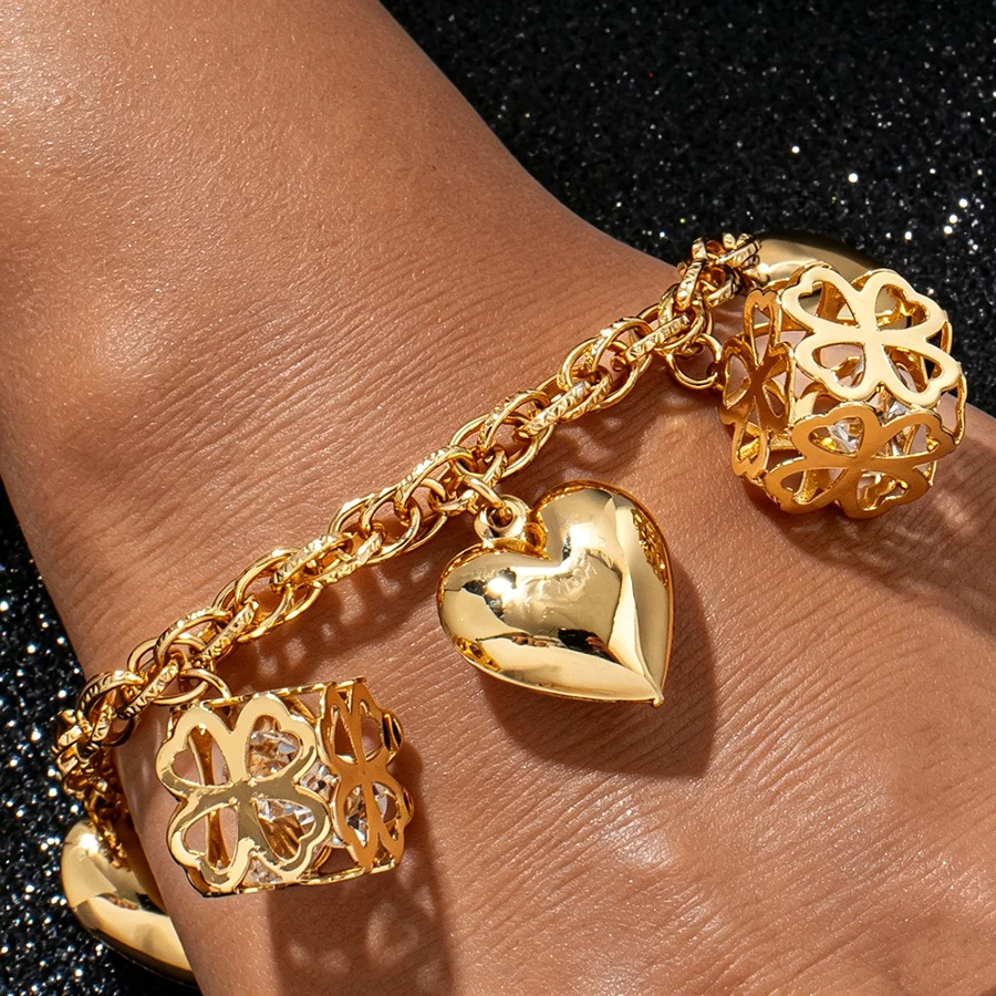 Punk-Armband aus Edelstahl mit dickem Band und herzförmigem Glücksbräunchen-Anhänger, Geburtstags- und Weihnachtsschmuckgeschenk – Detail 1