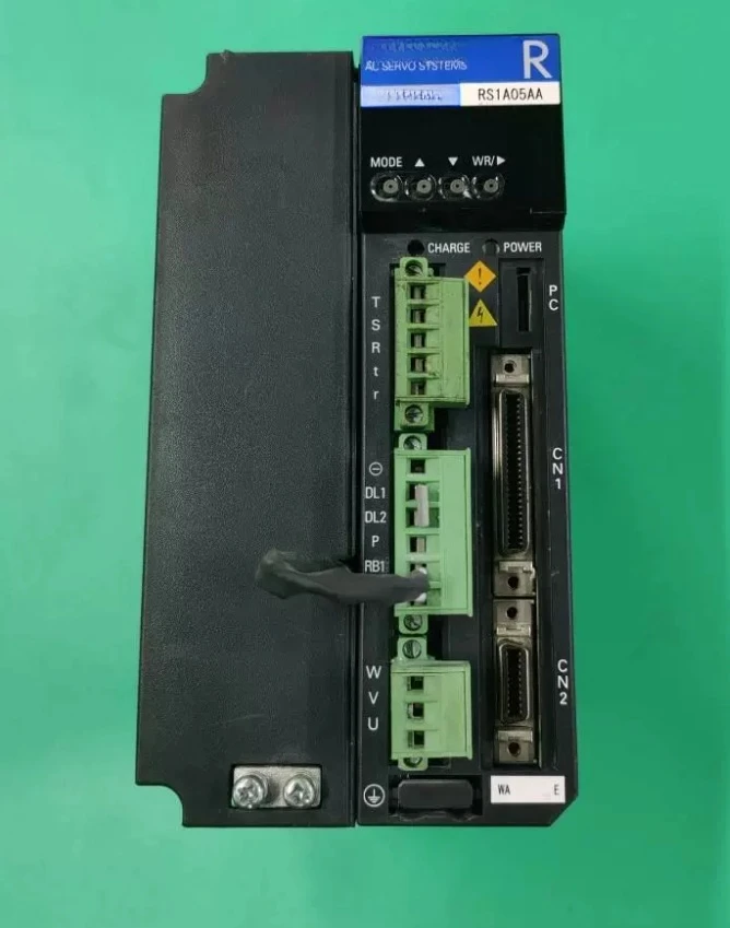new and original  servo driver RS1A05AA