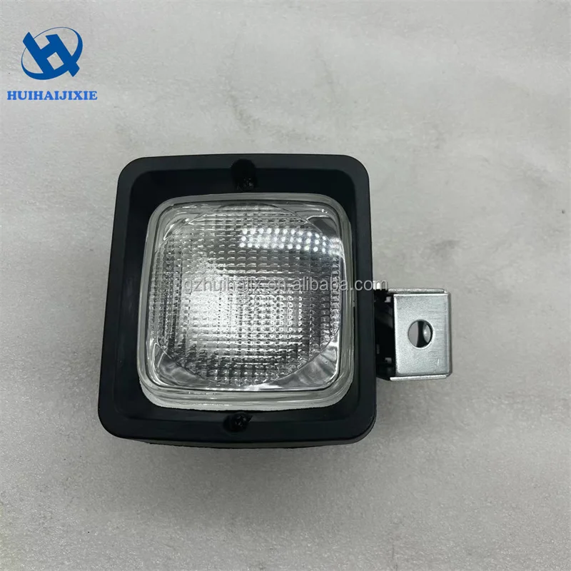 

High Quality Excavator Parts Work Lamp Assy 21QB-60700 Lamp for R140LC-9 R140W-9S R170W-9 R180LC-9 R210LC-9 R220LC-9S 21QB60700