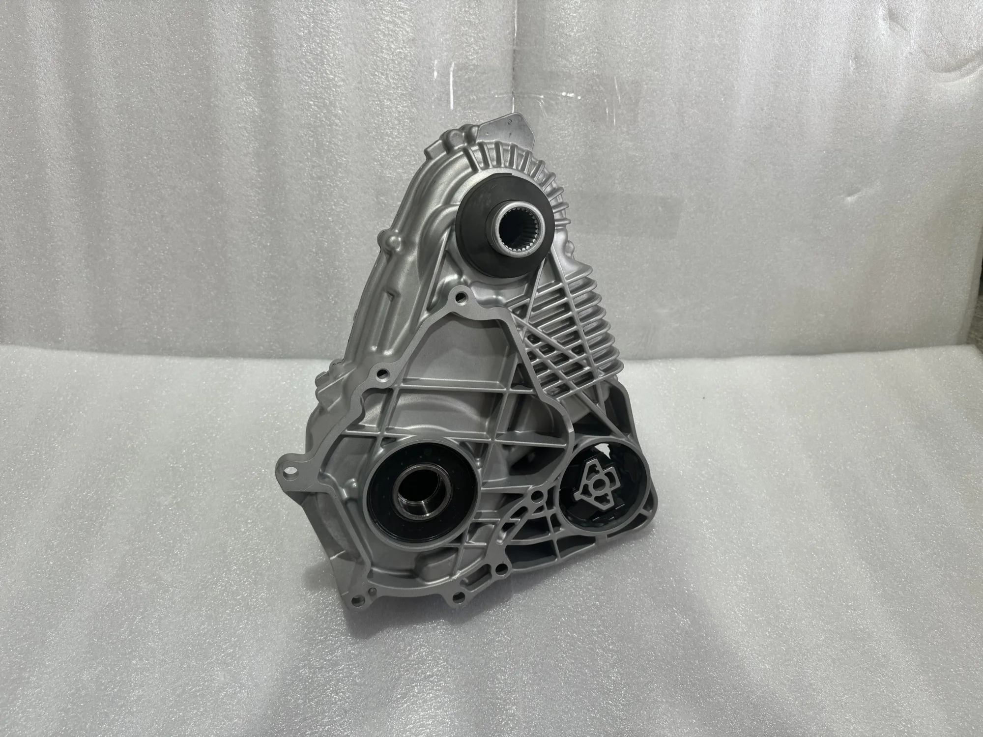 High quality transfer case suitable for BMW X5 X6 F15 F16 transfer case ATC45L OE 27108643151 27107505376 X6 F16 transfer case