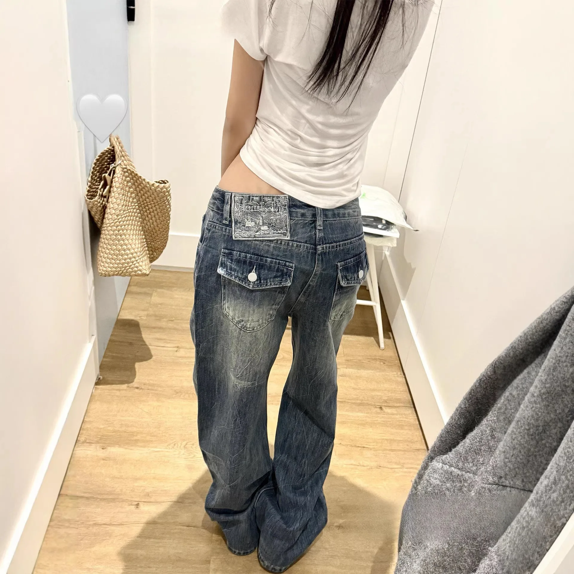 2026 New Arrival Women's American Retro Low-Rise Wide-Leg Jeans, Washed Loose Straight Pants with Embroidered Label