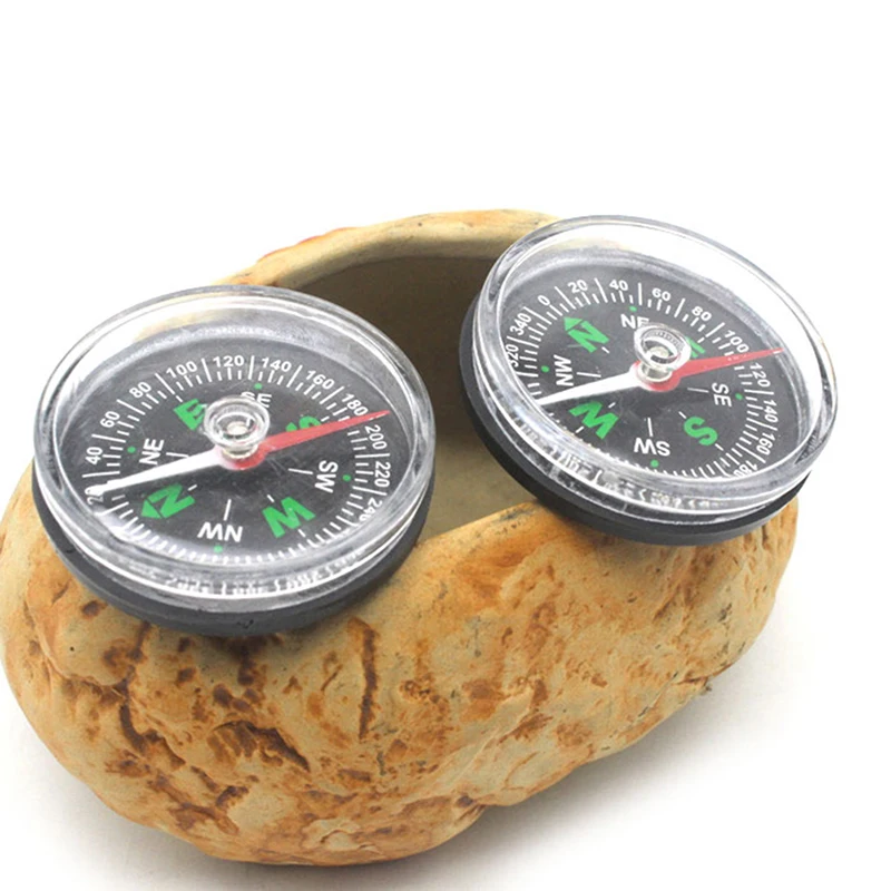 Portable Mini Precise Compass Practical Guider Survival Button Design Compass