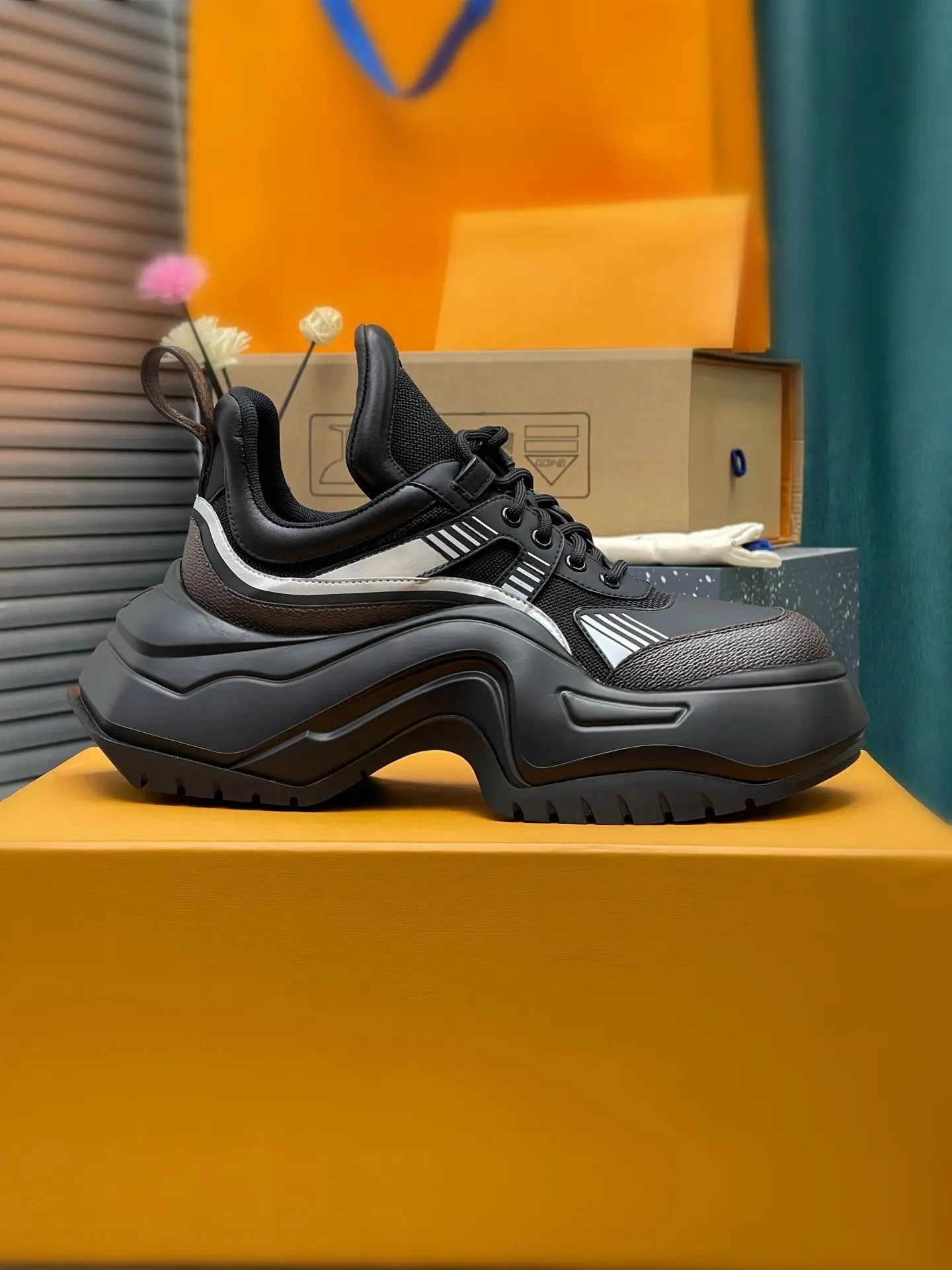 Unisex Trendy Platform Sneakers Mixed Material Splicing Lace-up Heavy Duty Daily Athletic Footwear