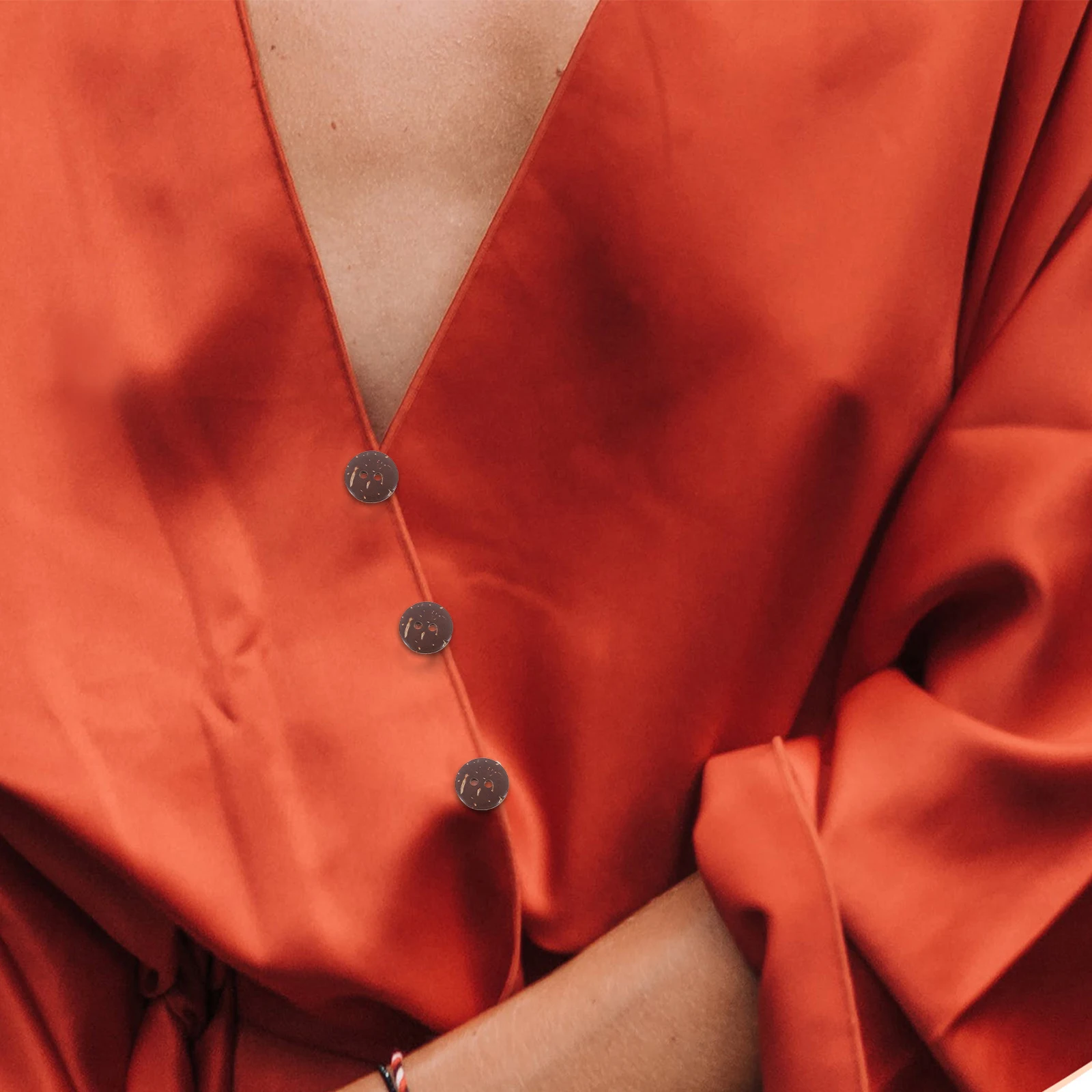 

50Pcs Wood Coconut Shell Buttons 15mm Round 2 Holes Handmade Style for Sewing Scrapbooking Knitting DIY Art Sewing Buttons