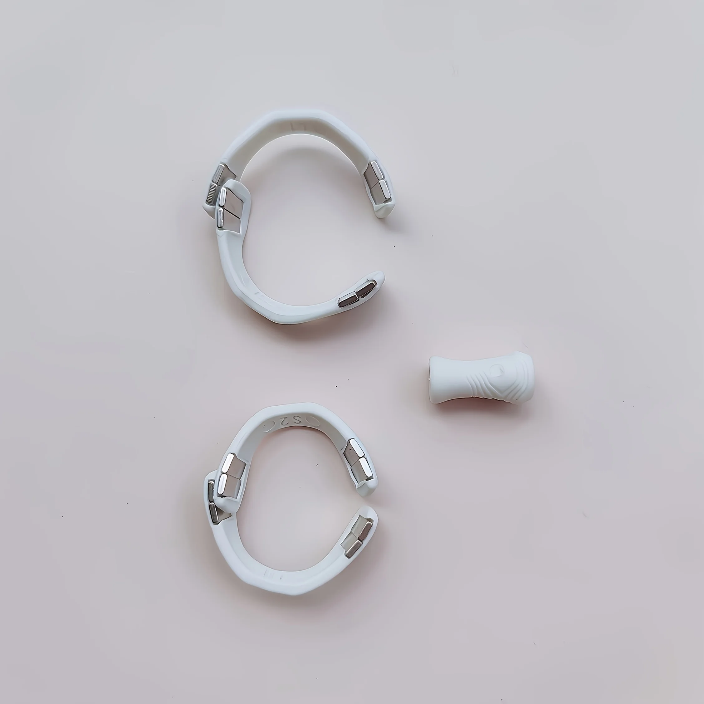 

4-Size Anti-Snoring Nasal Dilator Set, Magnetic Sleep Strips for Oxygen Increase No Power or Battery Needed