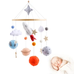 Wooden Baby Crib Bell Soothing Baby Movable Ringing Toy Space Rocket Hanging Crib Bracket Felt Ball Bed Bell Newborn Toy Gift