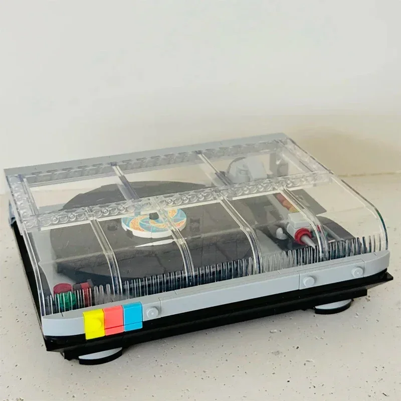 ชุดประกอบเครื่องเล่นแผ่นเสียงย้อนยุค - โมเดลเครื่องเล่นแผ่นเสียง 586 ชิ้น พร้อมกลไกขับเคลื่อนด้วยสายพานและแขนเสียงที่เคลื่อนไหวได้ สำหรับนักสะสม