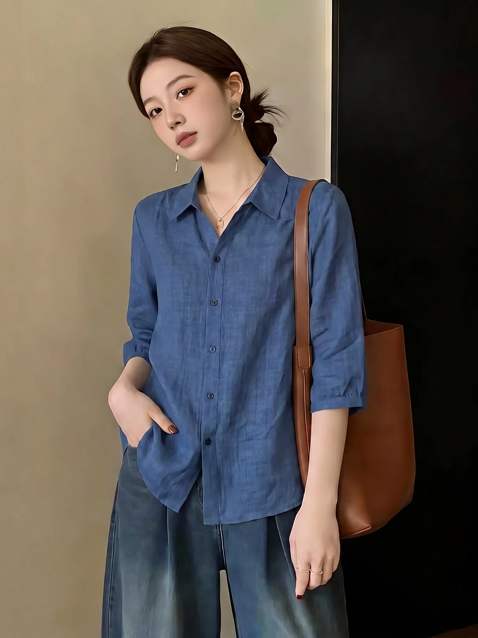 

Slimming Blue V-Neck Short Sleeve Shirt Women's Fashion Korean Style Commute Wind Thin Large Size Summer New Arrival