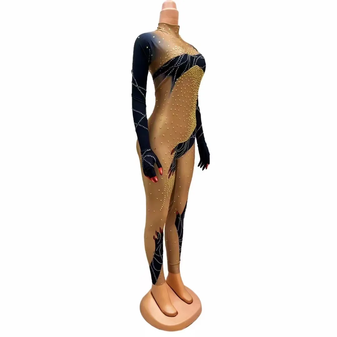 Nowa seksowna dłonie pełna diamentów Bar w stylu klubu nocnego DJ piosenkarka sceniczna gość GOGO występ błyszczący kombinezon ze strasami