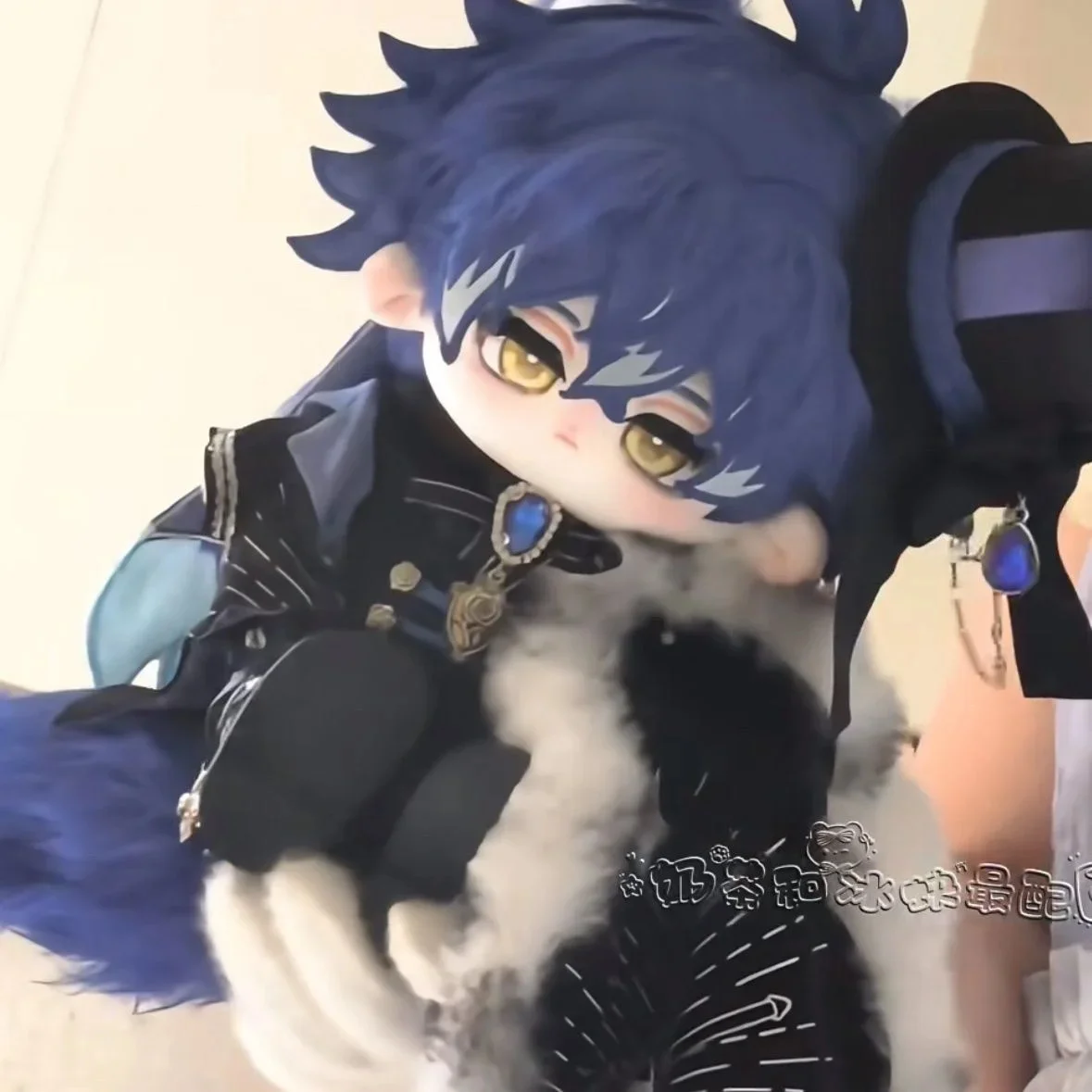 Peluche Genshin Impact Flins, jeux d'anime, poupée en coton de 20cm, jouets en peluche mignons pour adultes et enfants à collectionner comme cadeaux