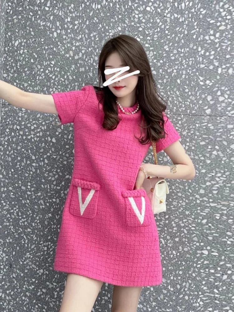 nouvelle-robe-courte-rose-Elegante-Ete-2026-–-style-doux-et-feminin-qualite-superieure-mode-feminine-par-jiaomuxue