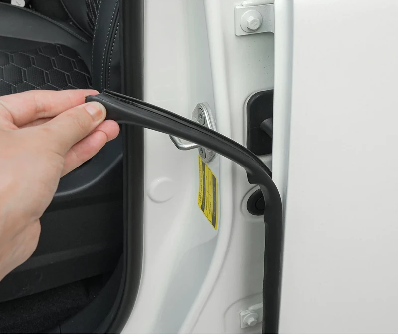 Car B-pillar Sealing Strip Fit for BAIC 212 T01 24-25 Modified Car Door Center Pillar Sealing and Sound Insulation Rubber Strip