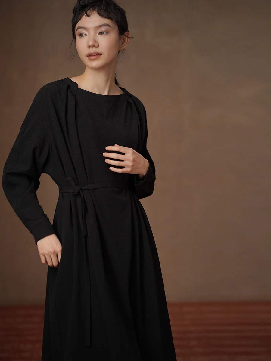 

Платье Ele Commute Dr от HaChikis: Свободный крой, стройнящий силуэт, скрывающий недостатки фигуры, прямой крой, смесь шерсти, полиэстера, вискозы и спандекса