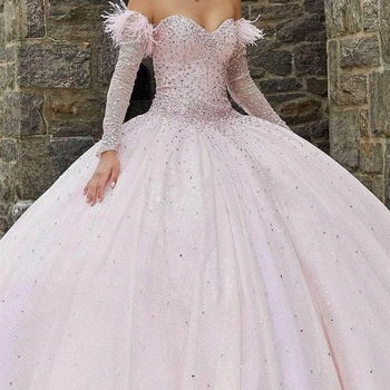 เดรสงานพรอมเปิดไหล่ทรงเอไลน์หร...