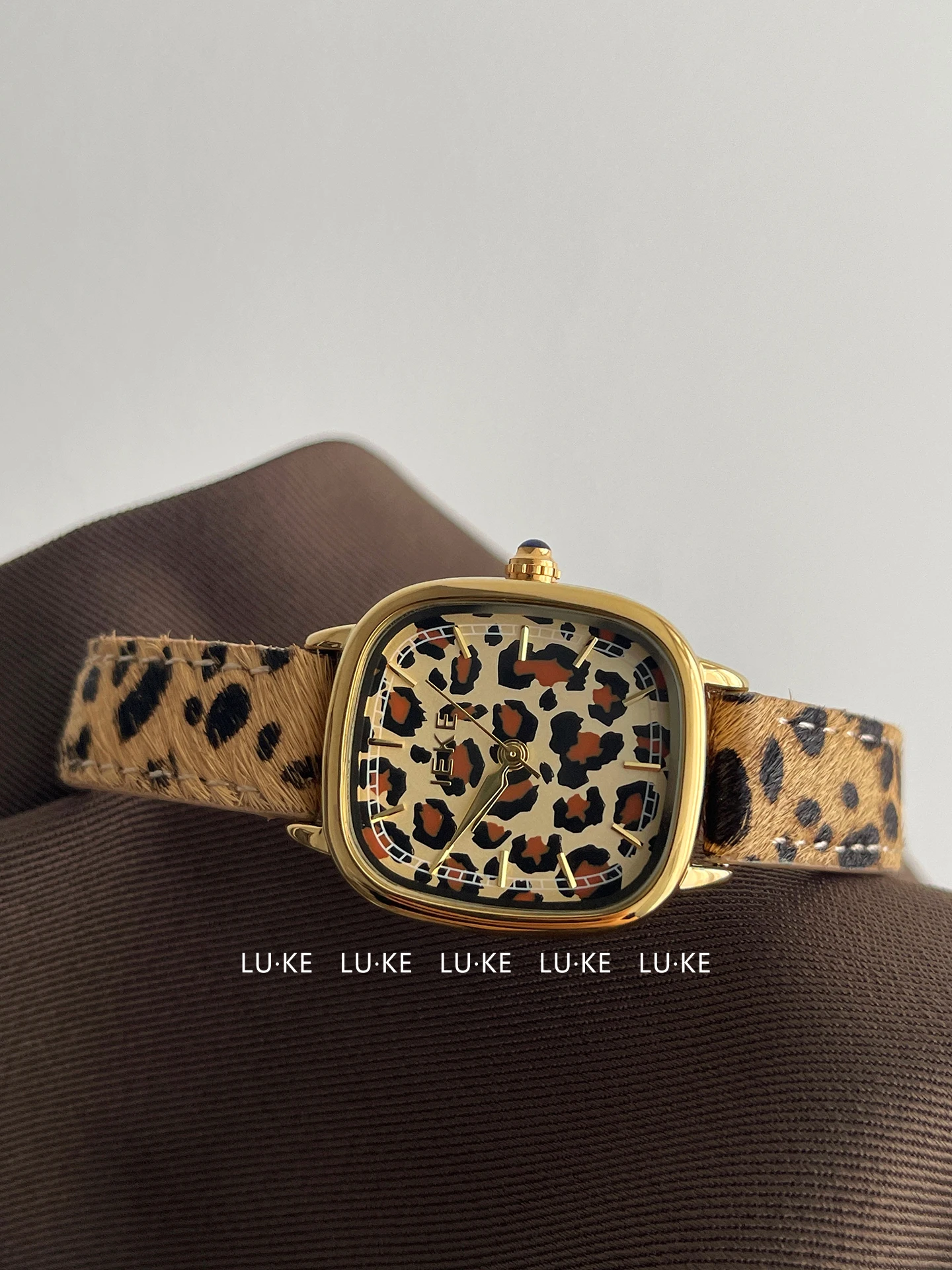 تصميم نسائي عصري وعصري بحزام جلدي جديد، ساعة كوارتز راقية وأنيقة للنساء، ساعة يد نسائية رشيقة #4