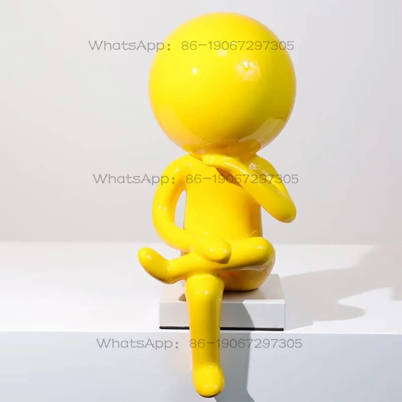

Cartoon Minions Red Character Sculpture Ornament