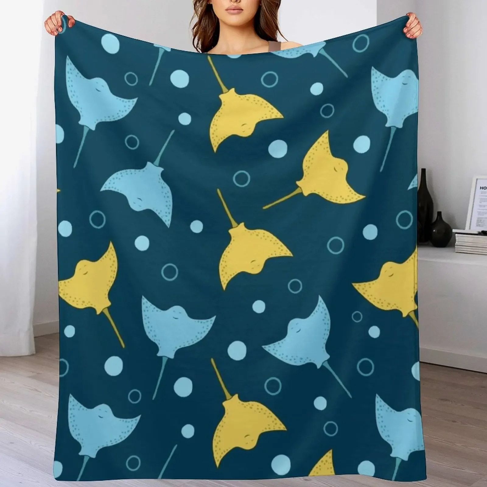 Stingray pattern on dark blue background Throw Blanket Flannel Fabric Stuffeds Luxury Designer Blankets