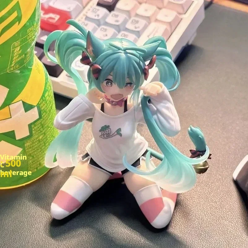 Image of Heiße 12cm Anime Hatsune Miku Actionfigur mit Katzenohren und Langarm-Kleidung PVC-Modell Spielzeug für Kinder Geschenk Sammlerstück