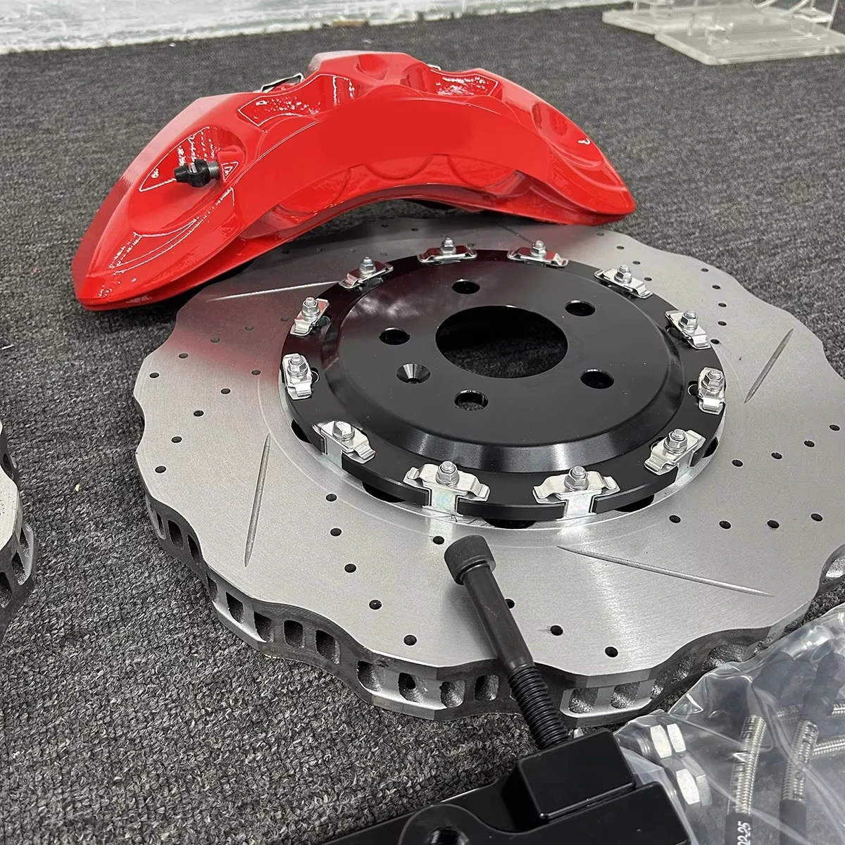 Customised Big Brake Kit Racing Brake Caliper Kit for 9N Akebono 6 Pot Pistions Brake Caliper for  Benz  A7 S7 S6 S5 RS3