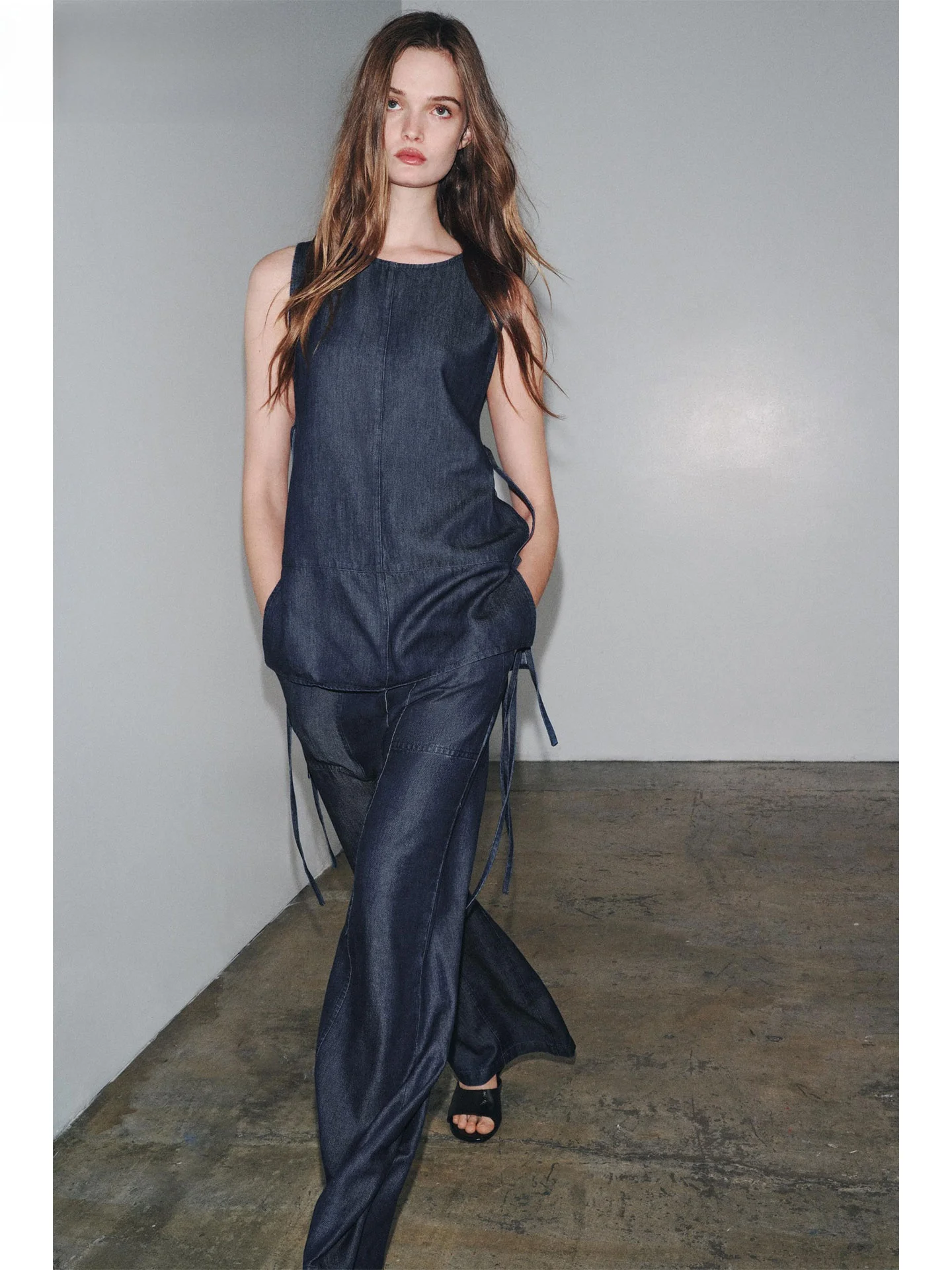 ZAPRHA 2025 가을 패션 다용도 중간 허리 크로스 스트랩 캐주얼 데님 롱 팬츠 여성용 루즈핏 탄력 허리밴드