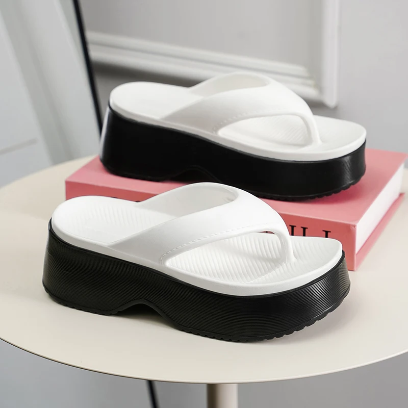 

Подходит для ванной комнаты, шлепанцы с толстой подошвой, увеличивающие рост, женские уличные нескользящие шлепанцы с мягкой подошвой, простая модная мода