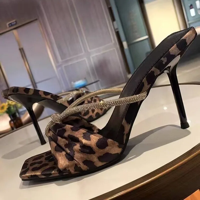 

Fine Heels Party Slippers Summer New Square Head Flannelette Crystal Fine Strap Anti-slip Wear-resistant High Heels