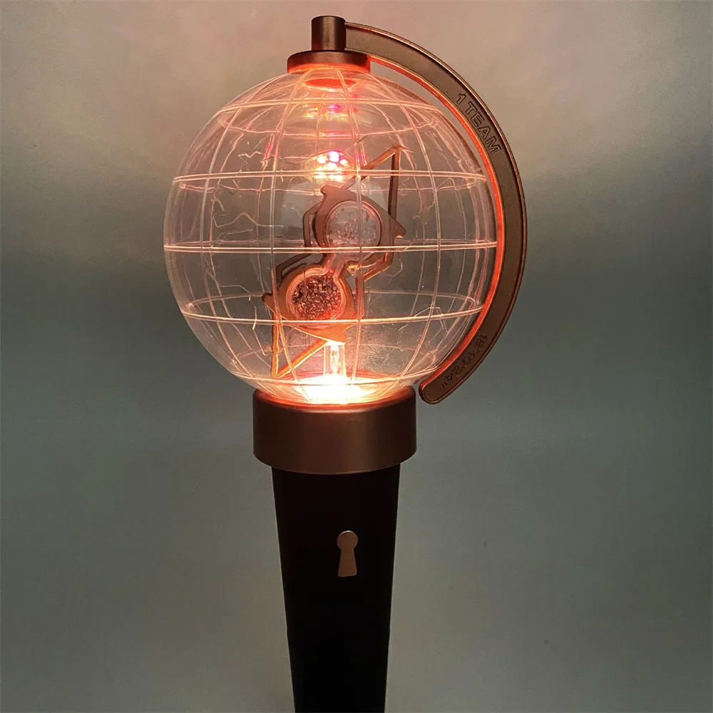 Imagem -03 - Kpop Ateezed Lightstick Globo Lâmpada de Mão Suporte de Concerto Lâmpada Luz de Festa Vara Flash Fluorescente Ateez Fans Presente de Coleção