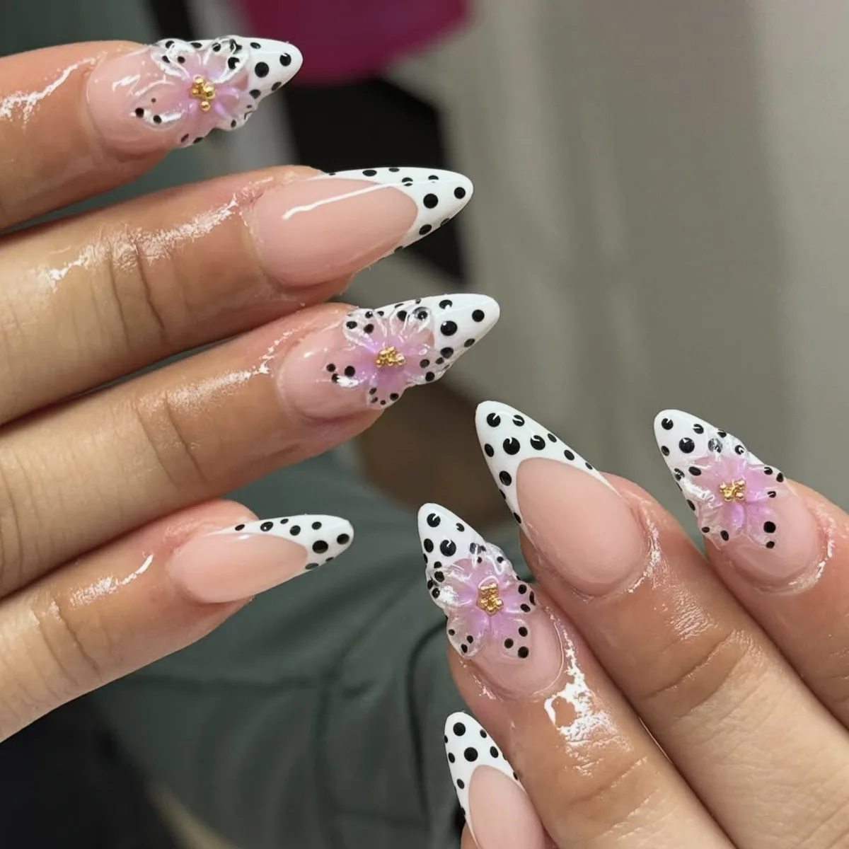 

24Pcs Mid-length Almond Nails Set Press on Black Polka Dot White French Fake Nail 3D Flower Reusable Full Cover False Nails Tips