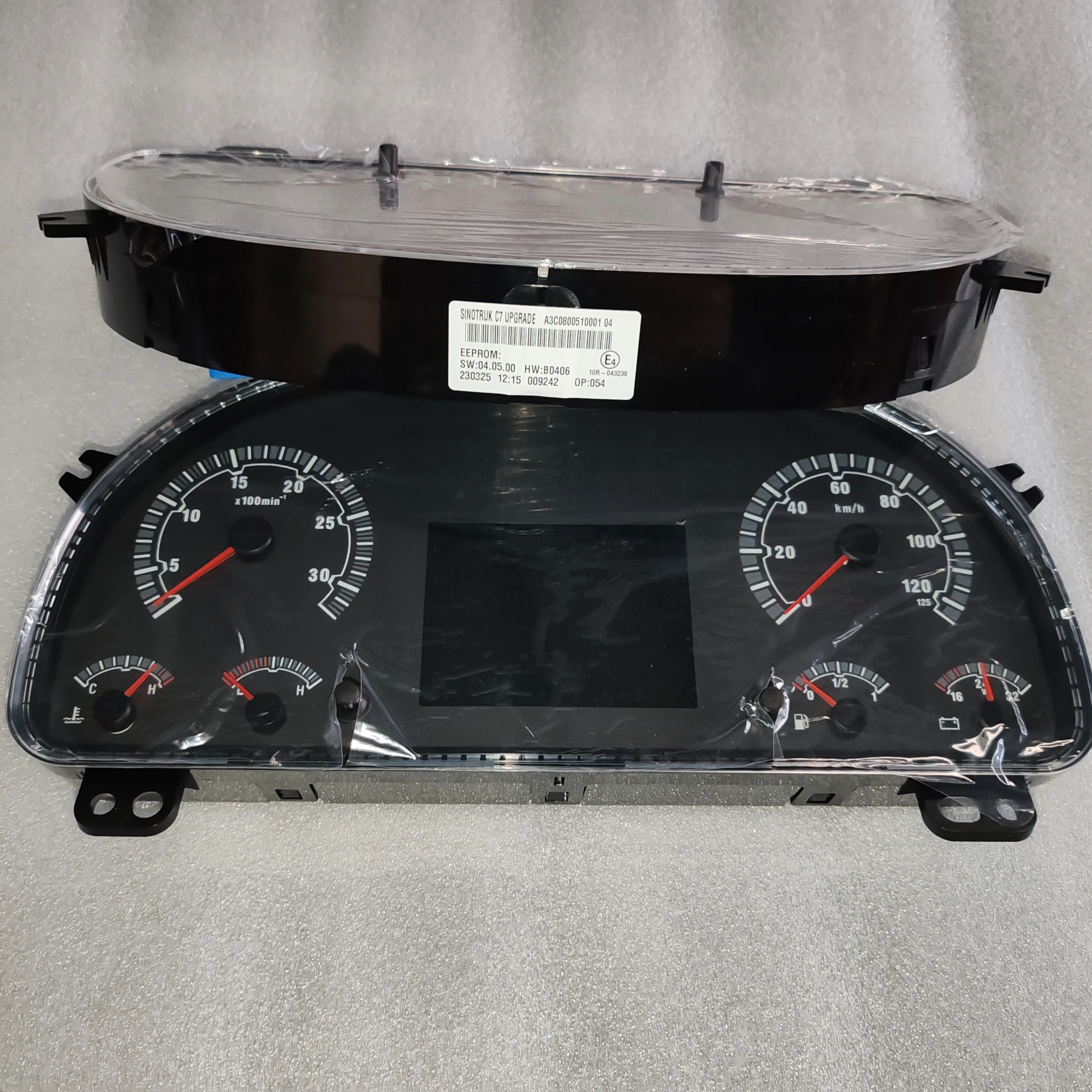 Program Free Sinotruk Fuel Parts C7 Dashboard WG9716582244
