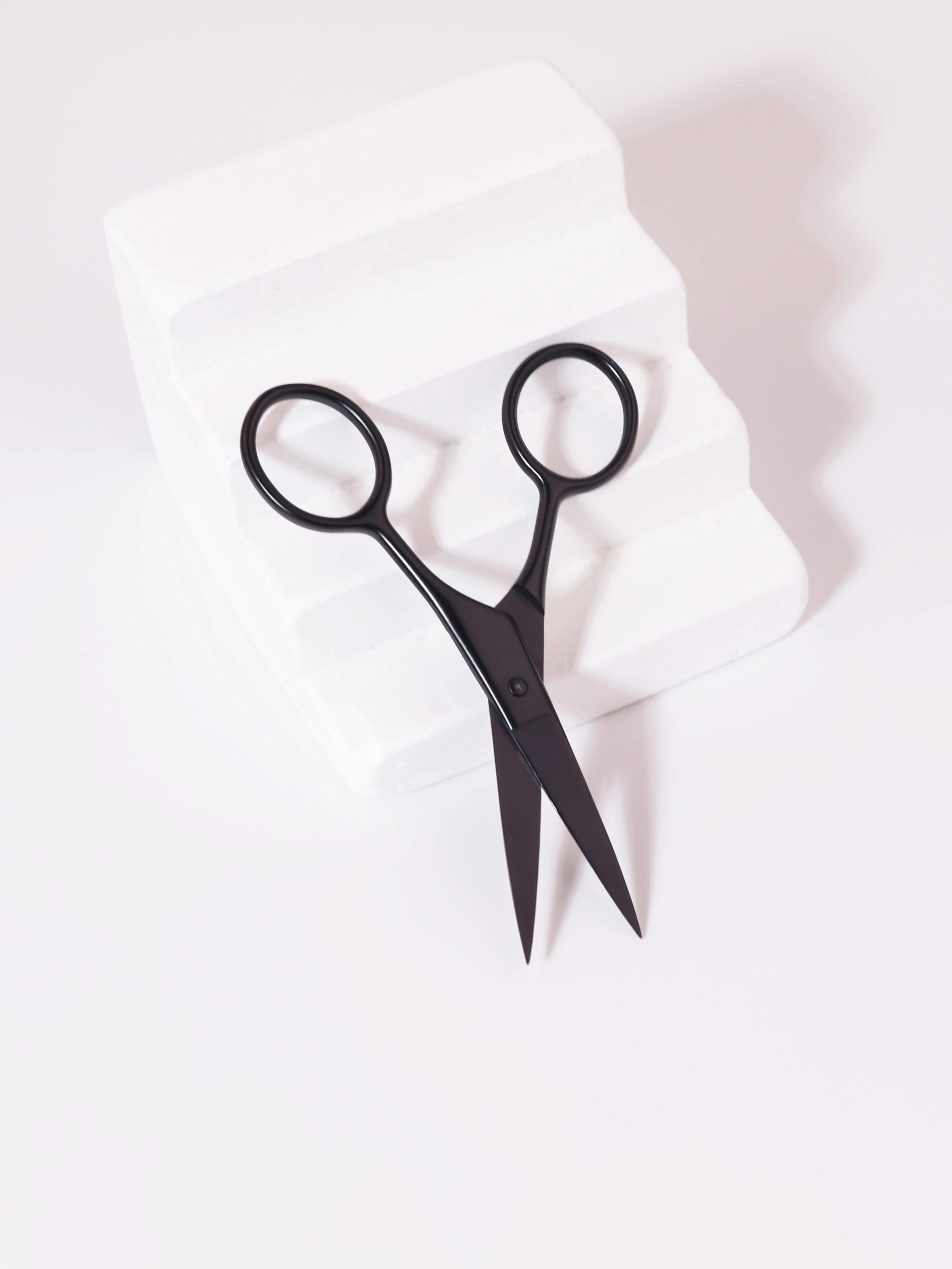 Beard scissors, suitable for men's facial hair scissors, pointed scissors for cutting beards,special for real hair wigs