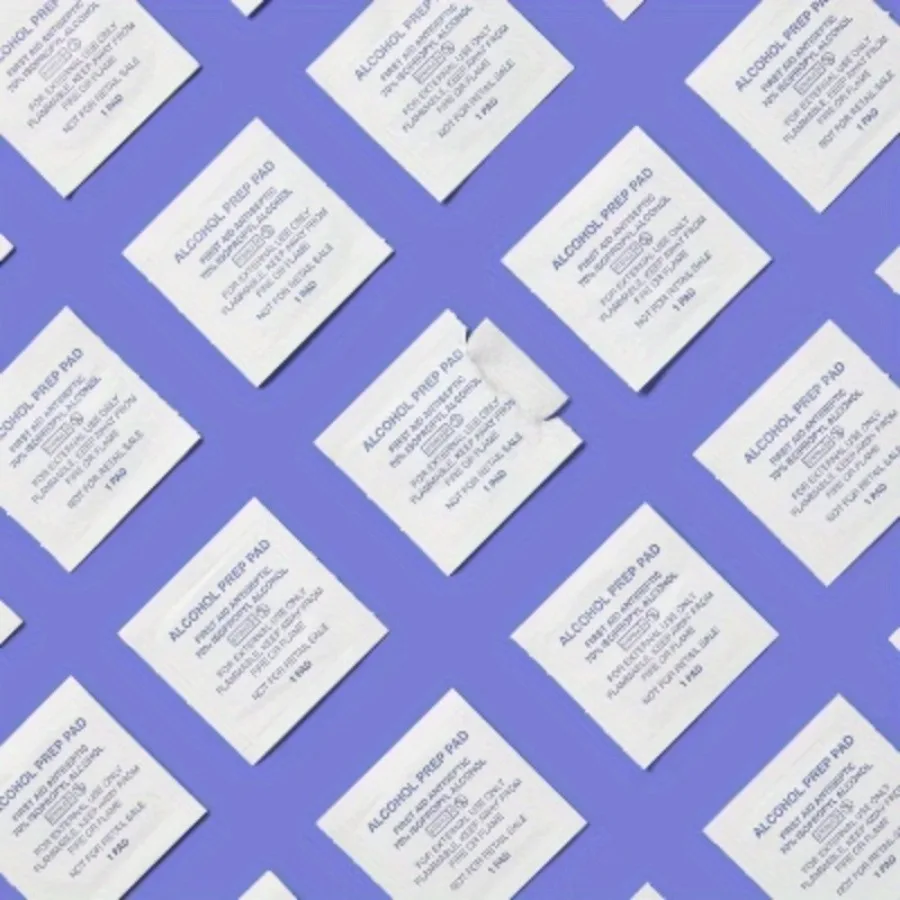 Tamponi per alcol - 200 Conteggi - Contiene ingredienti attivi alcol isopropilico, sigillati individualmente per mantenere la sterilità