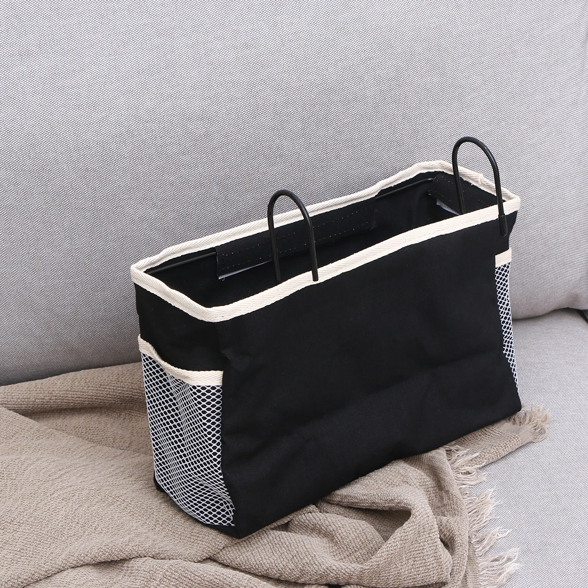 

1Pcs Felt Fabric Bedside Storage Bag Hanging Organizer Large Capacity for Dorm Car Bed Rails Black Convenient Holder
