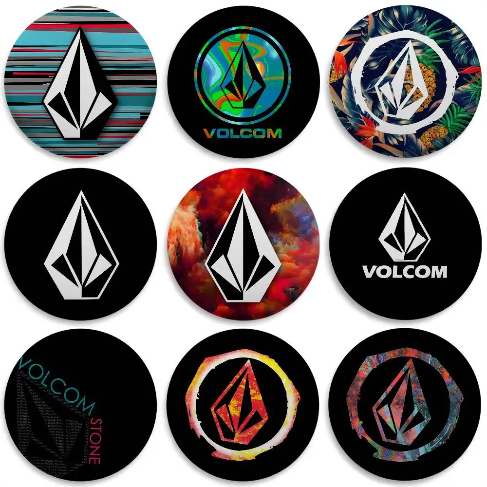 

Fashion V-VolcomS LOGO Badges Round Exquisite Badge Brooches Creative Pins For Clothes Hat Backpack Gift Accessories