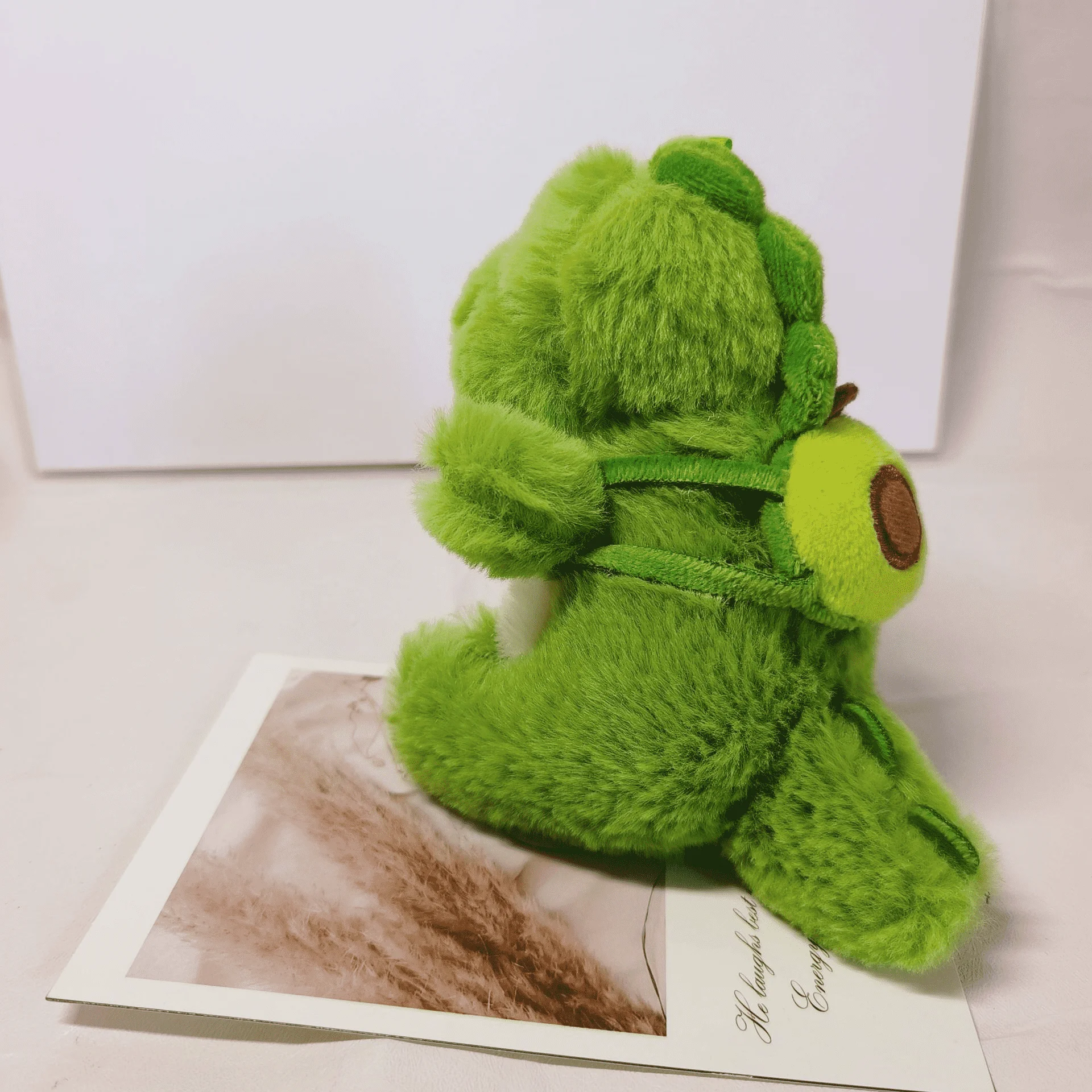 Giocattoli di peluche di dinosauro della scuola per saltare adorabili da 13 cm Un ciondolo di dinosauro di fragola, avocado e carota sui giocattoli posteriori per bambini