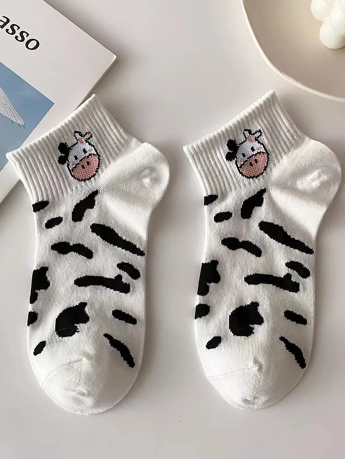 5 أزواج من جوارب البقرة الكرتونية اللطيفة المضادة للرائحة للرجال والنساء العصرية #4