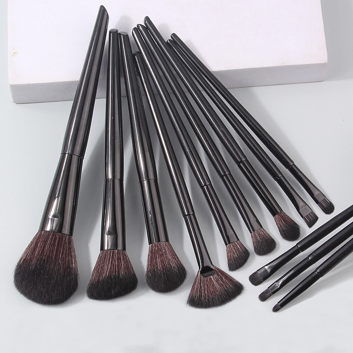 Pinceau à poudre douce 12 pièces, pinceau en forme d'éventail, pinceau correcteur, pinceau pour fard à paupières, ensemble de pinceaux de maquillage pour le visage multifonctionnels