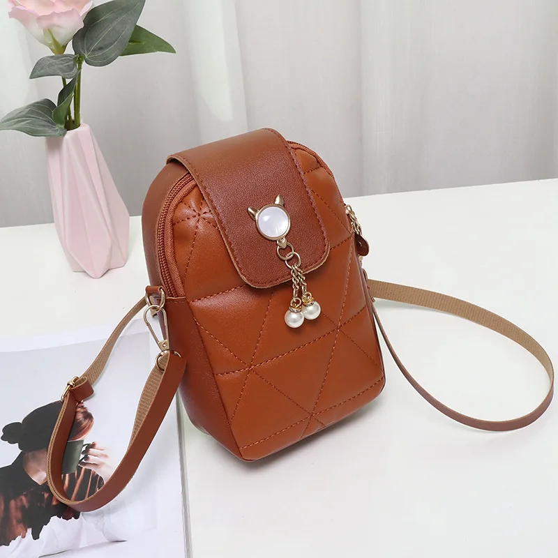 Ladies bag embroidered mobile phone casual Korean version mouth red envelope niche women's fashionable versatile shoulder bag