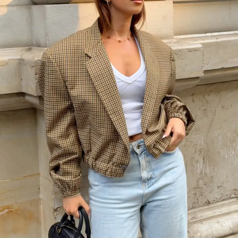 

2025 Autumn New European And American Women's Short Plaid Suit Jacket Retro Lapel Long Sleeve Loose Casual Suit Cardigan Coat