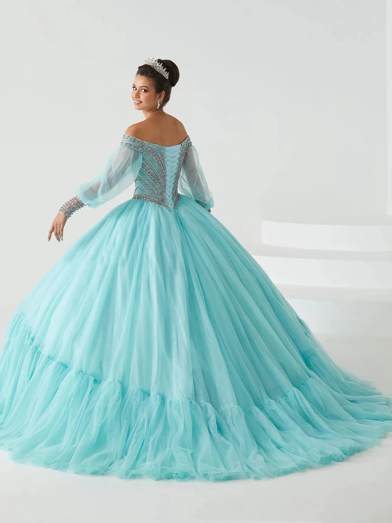 Turquoise Charro Quinceanera Dresses Ball Gown V-neck Long Sleeves Tulle Beaded Puffy Mexican Sweet 16 Dresses 15 Anos