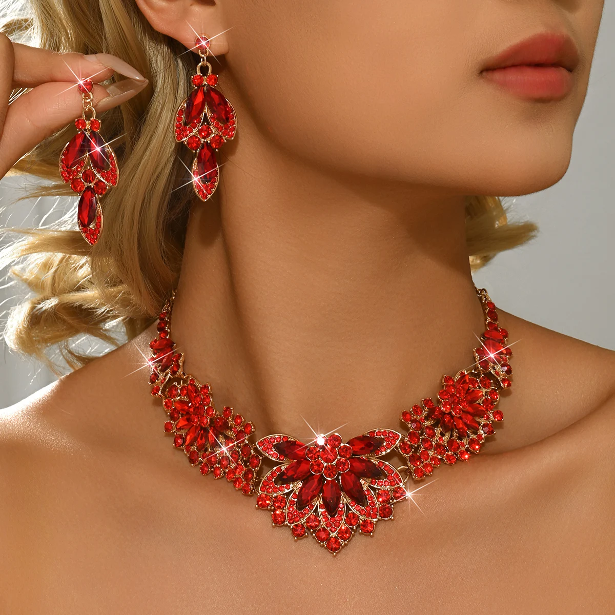 3 Pieces High-End Design Necklace Earrings Two-Piece Set