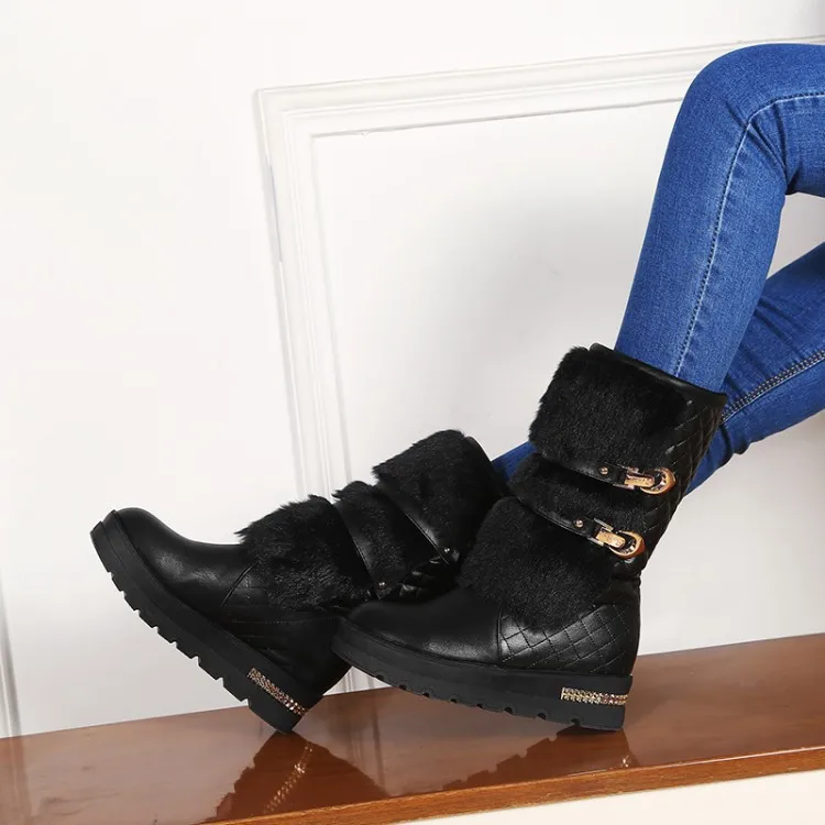 Botas de nieve de invierno para mujer con decoración de Metal a la moda, Botas cálidas de felpa a media pantorrilla de talla grande, zapatos con aumento de altura para mujer