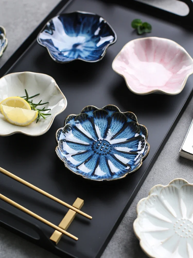 4.5 Inch Chinese Ceramic Refreshments Plate  Spice Dish Dessert Plate Dipping Sauce Multi-purpose Ceramic Storage Tray