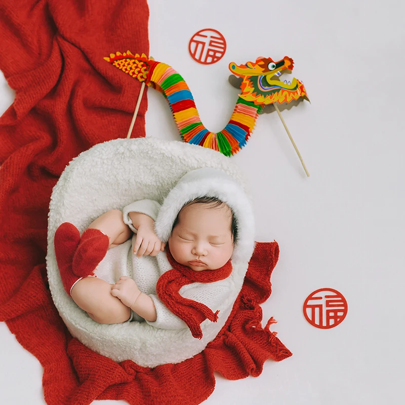 Pakaian fotografi baru lahir, pakaian Tahun Baru, topi bertema, syal Bodysuit 3 potong/set, pakaian Festival bayi, properti foto naga warna-warni