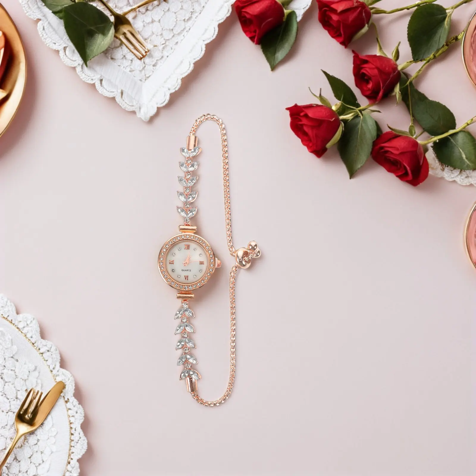 

Женские часы с кристаллами - наручные часы в стиле русалки - круглый циферблат, кварцевый механизм - элегантные часы для женщин.