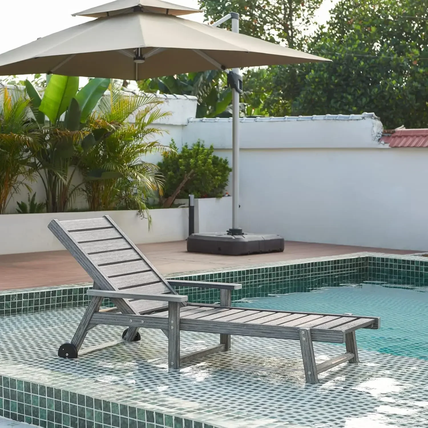 Chaise Lounge Chairs for Outside HDPE Outdoor Lounge Chairs with Adjustable Backrest Wheels Armrest All Weather Poly Lumber