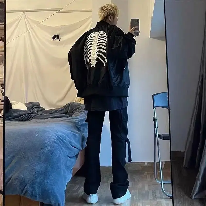 سترة فضفاضة رقيقة للرجال بتصميم هيكل عظمي، ملابس خارجية للربيع والصيف، نمط جديد بأسلوب داكن متعدد الاستخدامات، ياقة بيسبول وسحاب