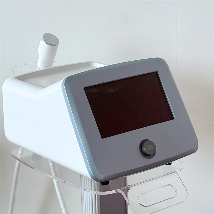 

Профессиональное устройство для ухода за кожей с электропорацией и косметической машиной с термоконтролем