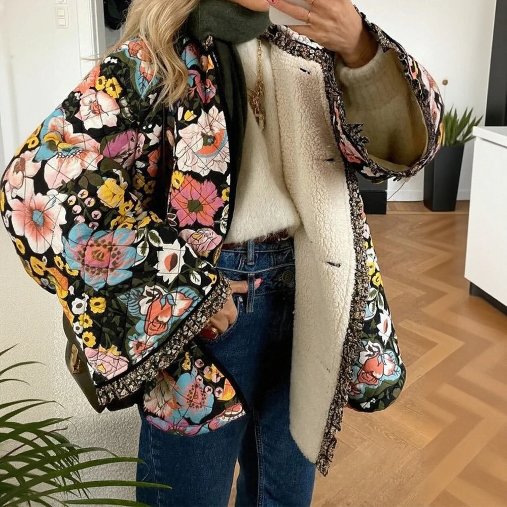 

Casual Long Sleeve Cotton-Padded Jacket Straight Sleeve Design Comfortable Women's Top Fashionable Streetwear Style