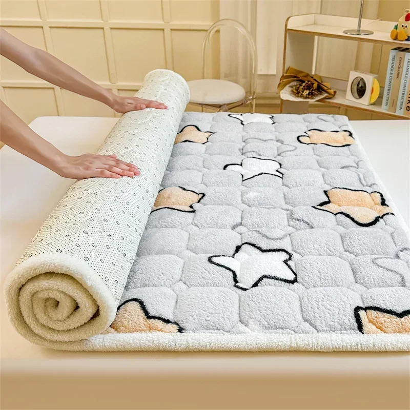 Home Thicken Teddy Fleece Soft Mattress Toppers Winter Warm Mattress Cover Thin Fold Tatami Mat Dormitory Bedspread Bed Sheet